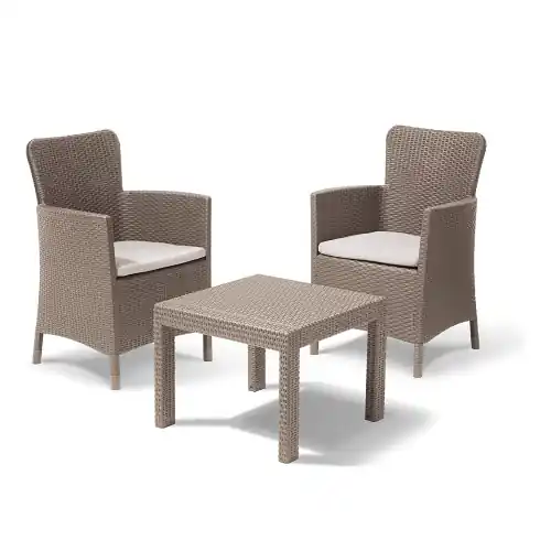 Keter salvador balcony set salotto da giardino effetto rattan composto da due poltrone con cuscini e un tavolino Tijdelijk Beschikbaar