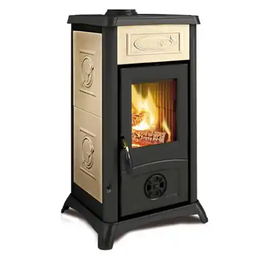 La Nordica Extraflame stufa a legna Gemma rivestimento esterno in maiolica colore liberty pergamena antico 6 kw 172 m³ riscaldabili Must-Have