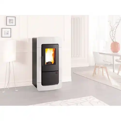La Nordica termostufa a pellet Diadema ACS Idro 31 kw per 810 m³ bianco Etraflame Betrouwbaar