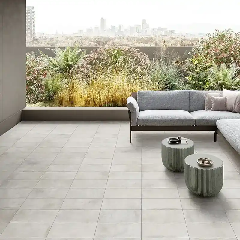 Meest Verkocht Street Milano Silver R10 - Gres Porcellanato effetto cemento 22x45