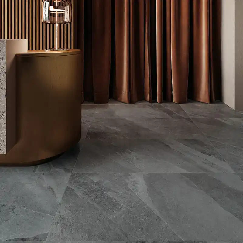 Ubik Anthracite - Gres effetto pietra ardesia 120x120 rettificato Merkproduct