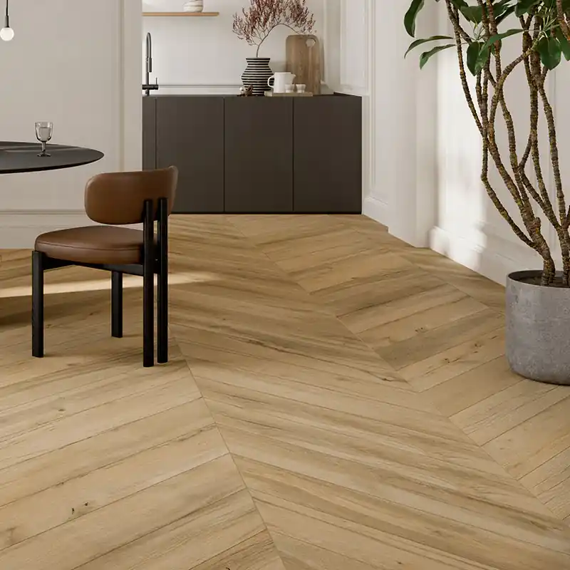 Direct Verzonden Chevron XL Daring Honey - Gres Effetto Legno Spina di Pesce 15x85